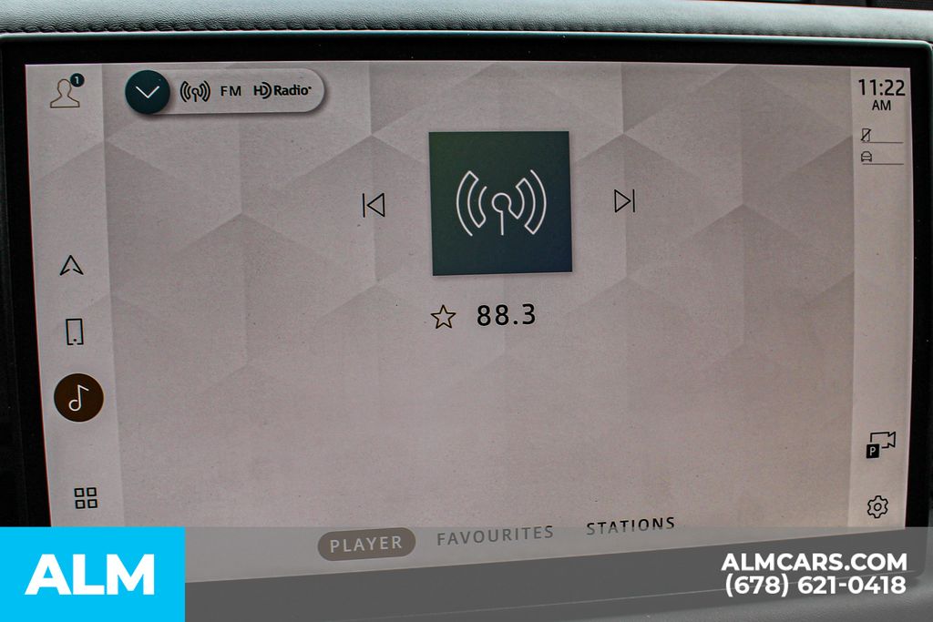 Used 2025 Black Land Rover X image 33