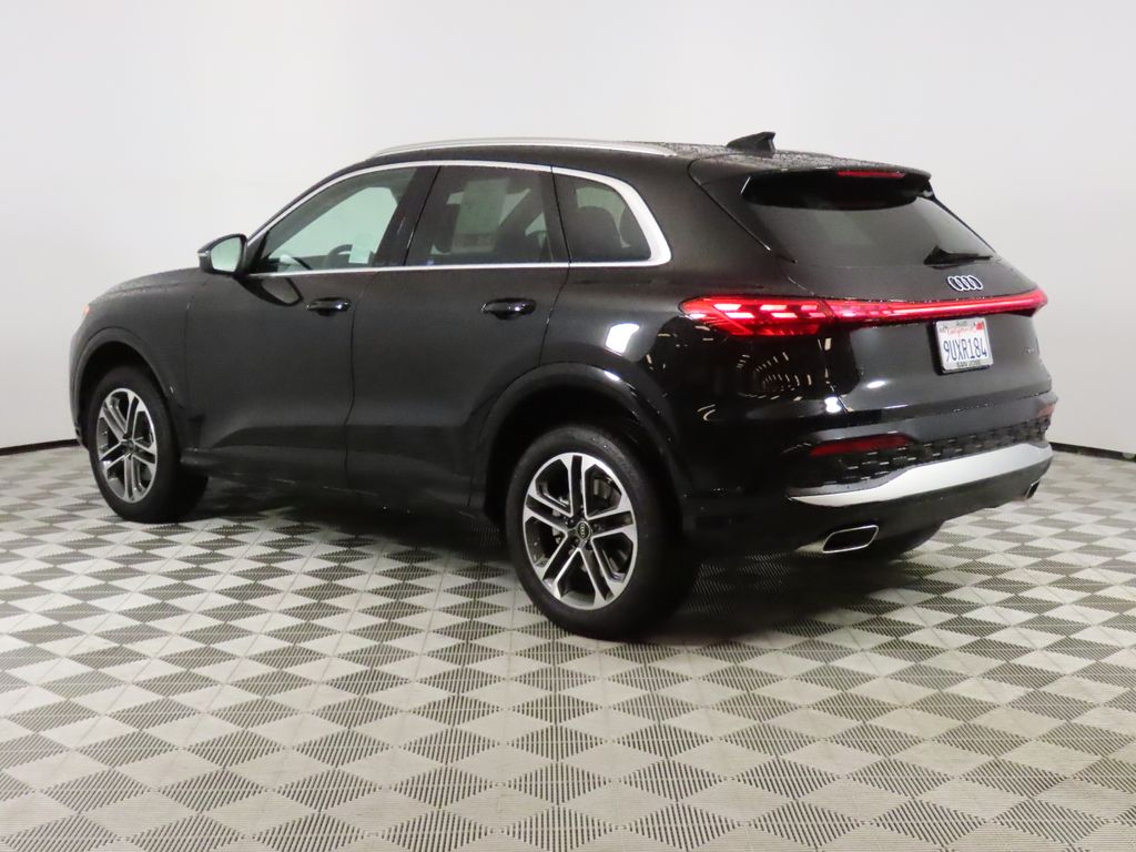 Thumbnail: 2025 Audi Q5 - 3