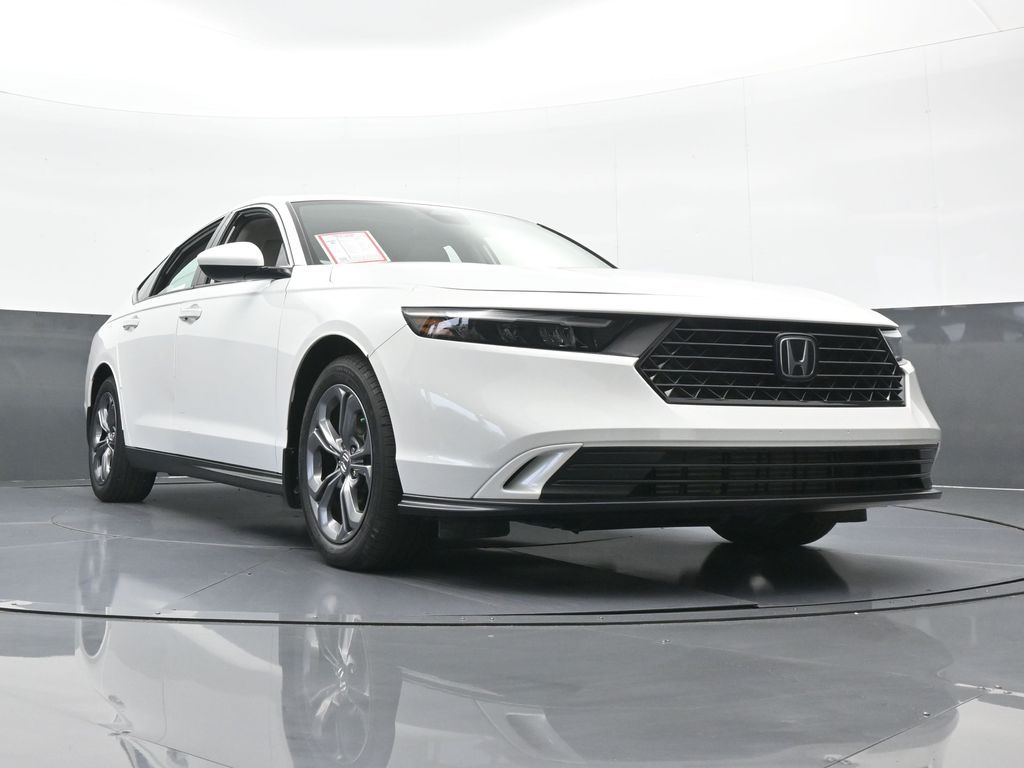Used 2023 White Honda EX image 64