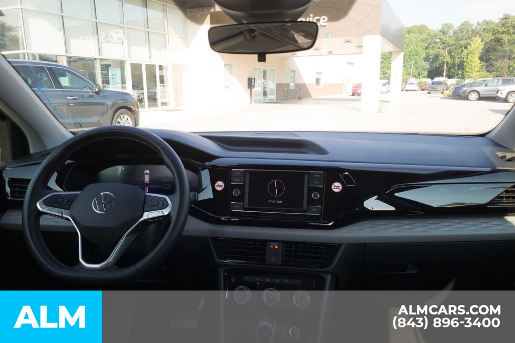 2024 Volkswagen Taos S photo 18