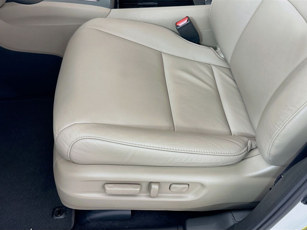 Thumbnail: 2022 Honda Pilot - 19