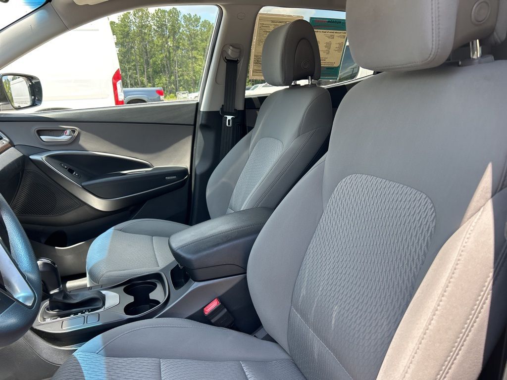 2017 Frost White Pearl Hyundai Santa Fe Sport 2.4 Base AWD SUV