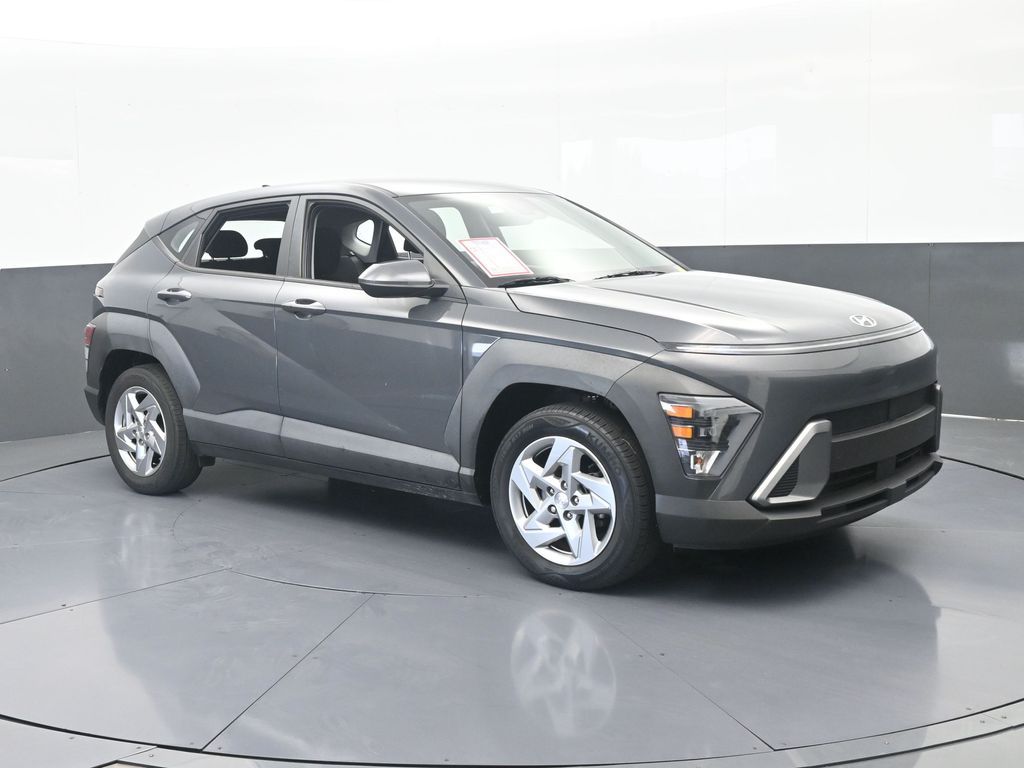 Used 2024 Ecotronic Gray Pearl Hyundai SE image 8