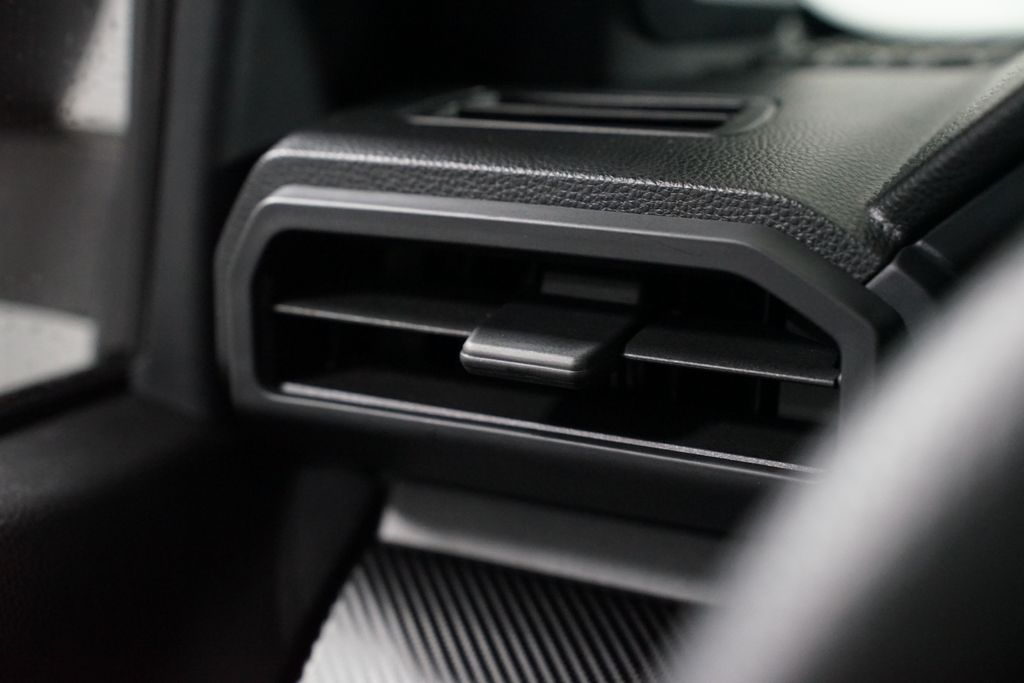 Thumbnail: 2024 Toyota Tacoma - 28