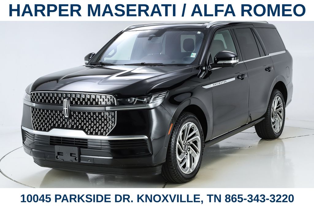 Infinite Black Metallic Clearcoat 2025 Lincoln Navigator Reserve 4WD SUV / Crossover Four-Wheel Drive Automatic