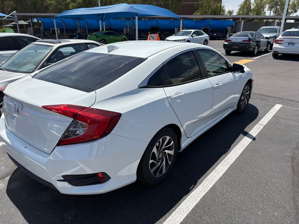 Thumbnail: 2017 Honda Civic - 5