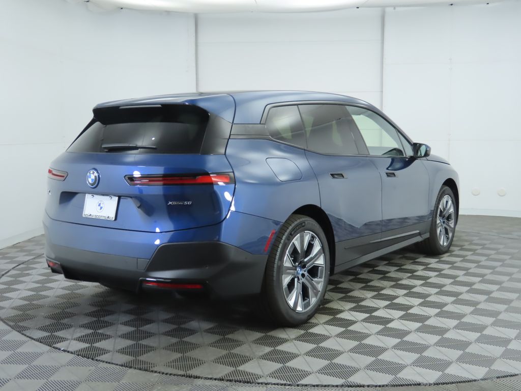 2025 BMW iX xDrive50 5