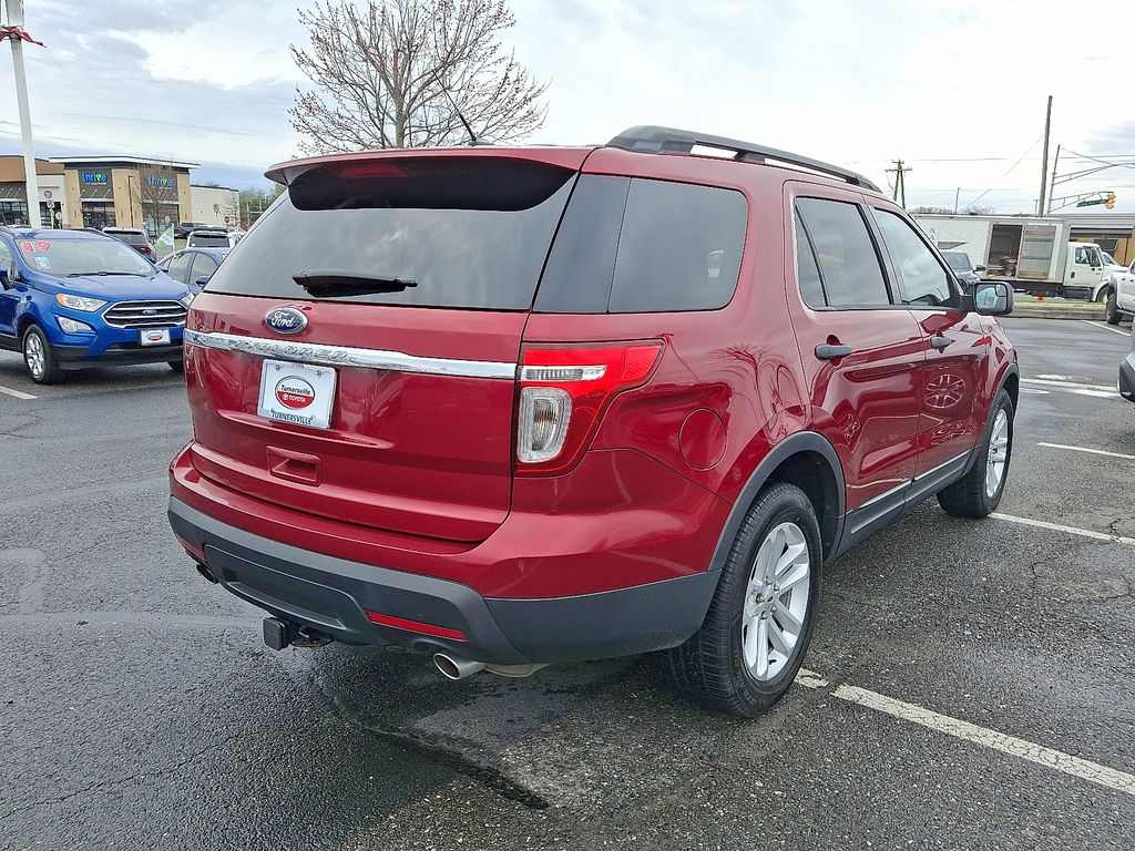 Thumbnail: 2015 Ford Explorer - 6