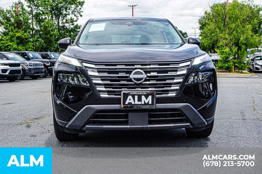 Used 2024 Black Nissan SV image 9