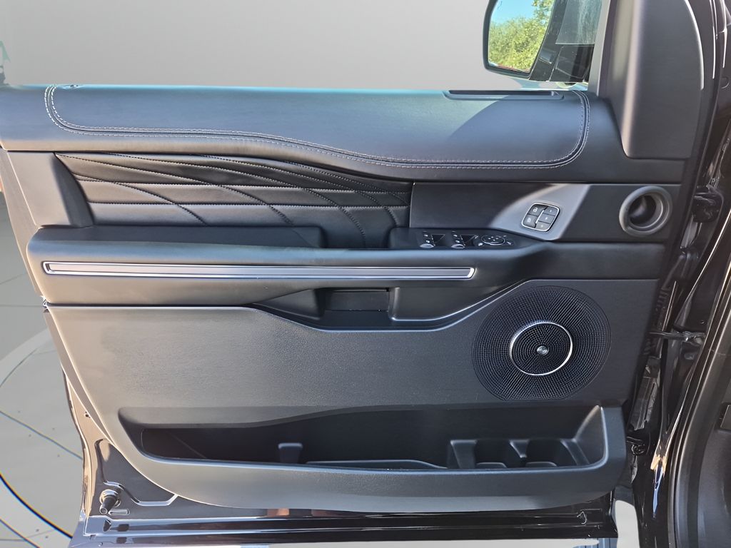 Used 2021 Black Ford Platinum image 26