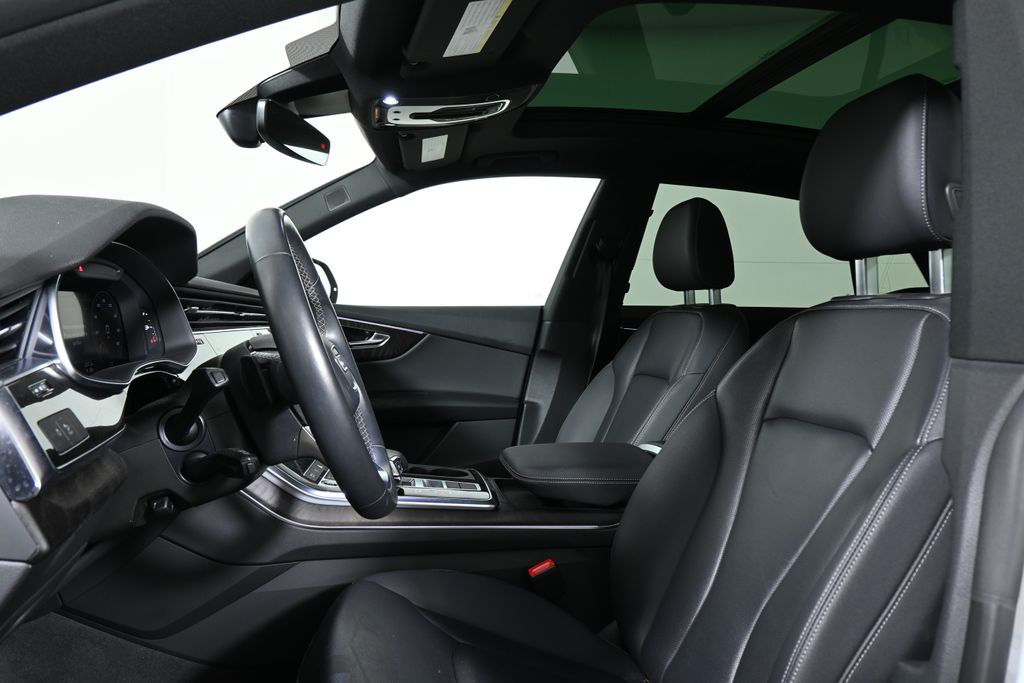 Thumbnail: 2021 Audi Q8 - 5