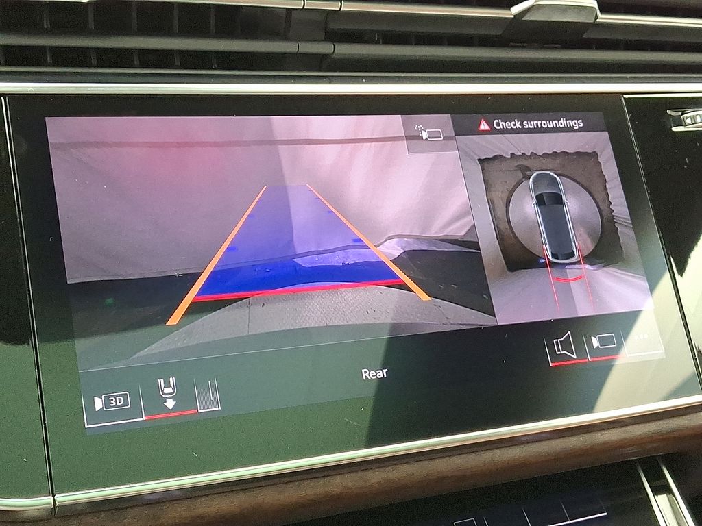 Thumbnail: 2026 Audi Q8 - 13