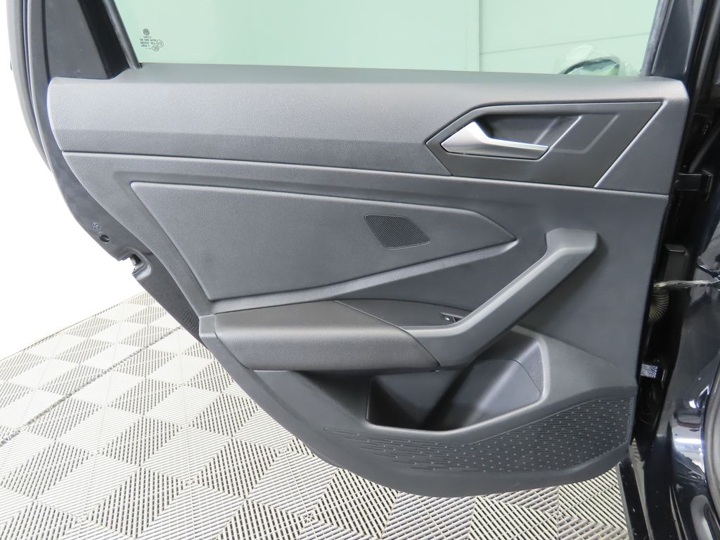 2021 Volkswagen Jetta R-Line 27