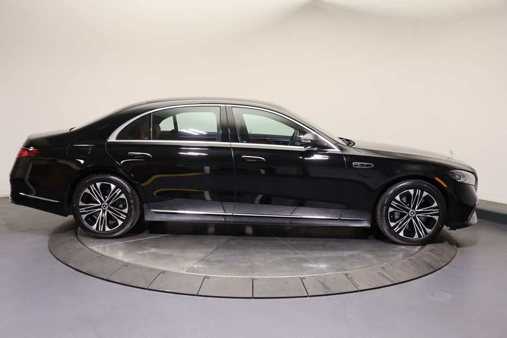 Thumbnail: 2027 Mercedes-Benz S-Class - 8