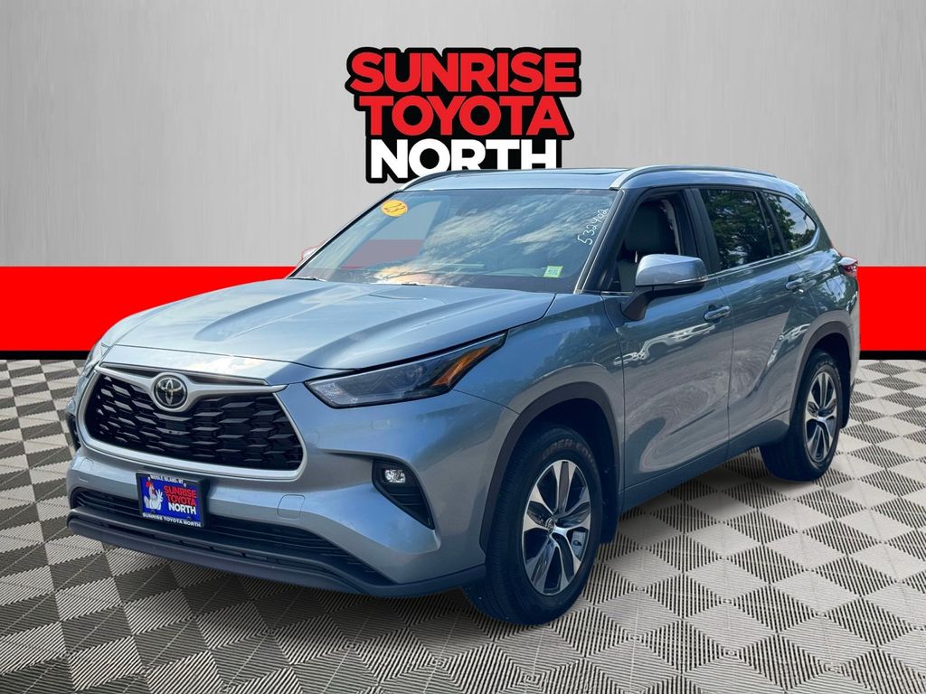 Used 2023 Toyota Highlander SUV