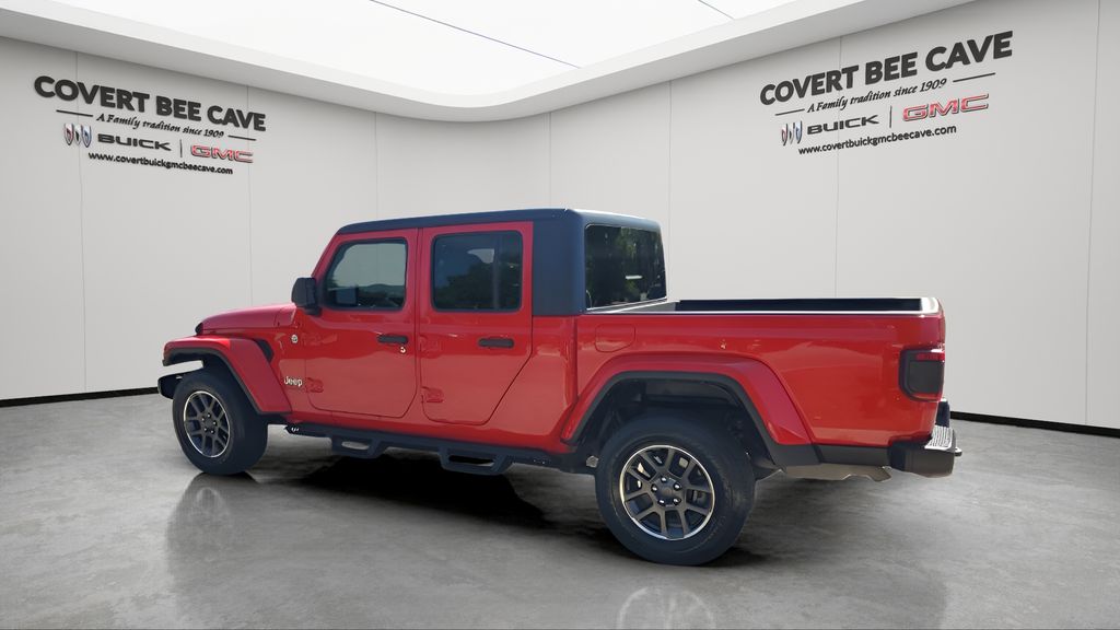 Used Car 2020 Jeep Gladiator  Overland For Sale Under $30,000 In Austin, Texas