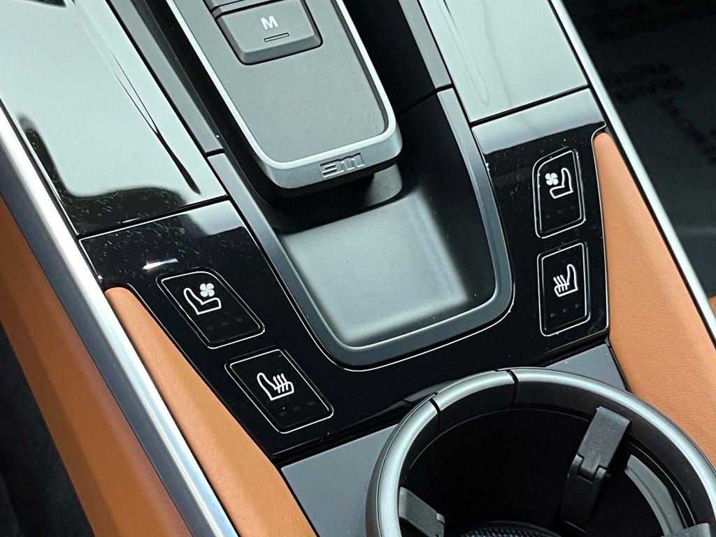 Thumbnail: 2025 Porsche 911 - 19