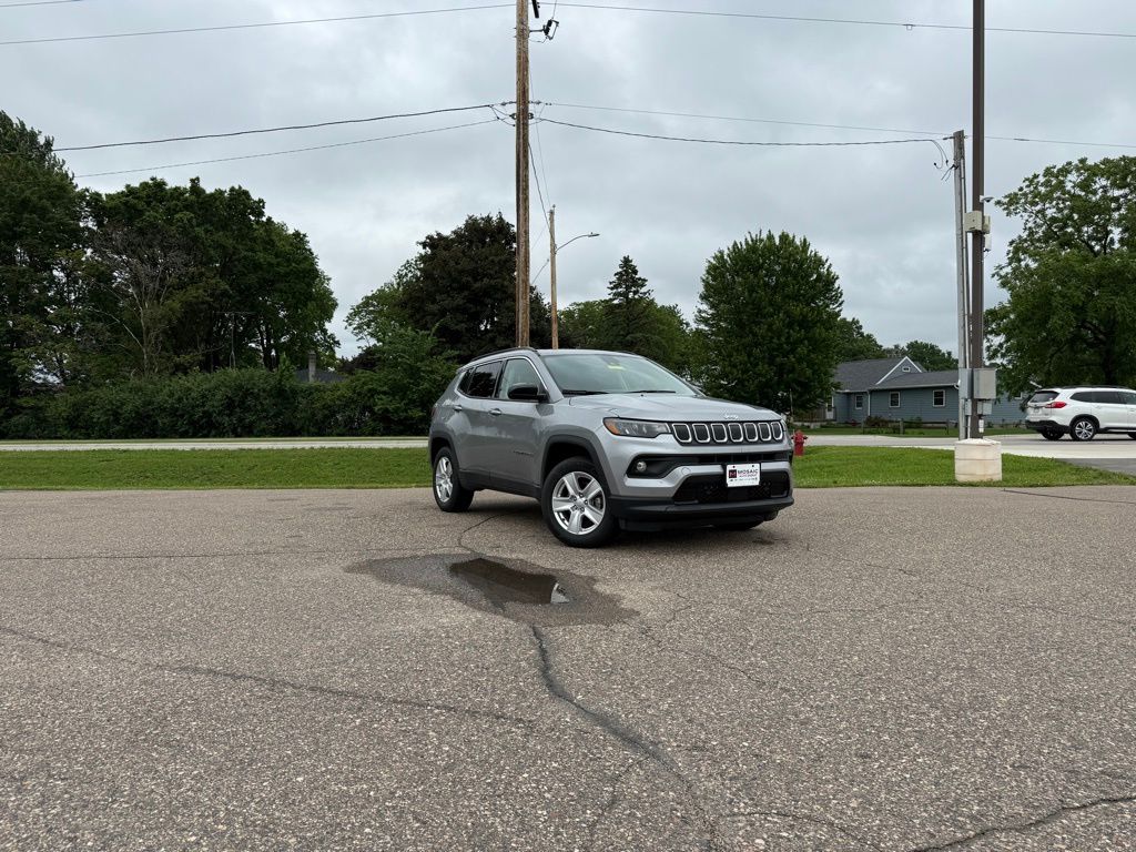 Used 2022 Jeep Compass Latitude SUVs