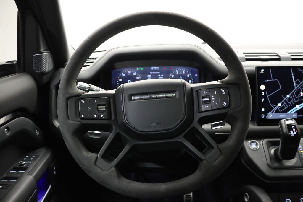 Thumbnail: 2022 Land Rover Defender - 17