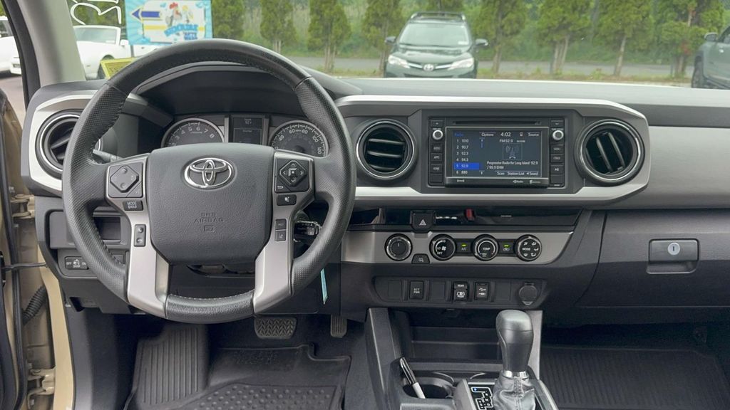 Used 2018 Toyota Tacoma Truck