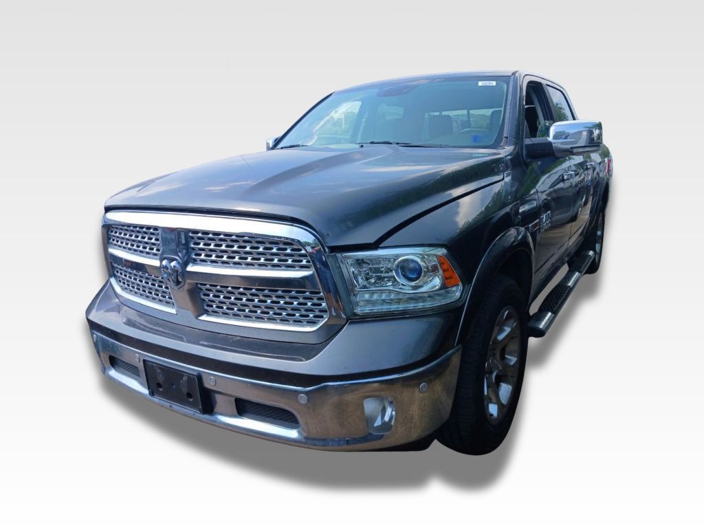 2017 RAM 1500 Laramie 4x4 Crew Cab 5'7's photo
