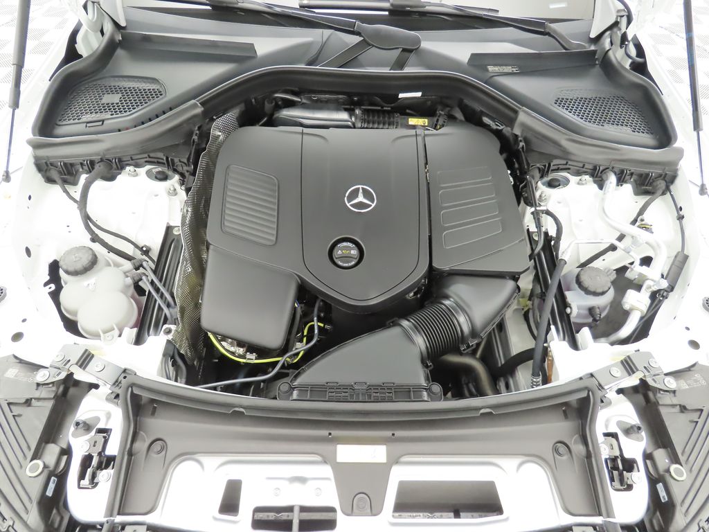 Certified Used 2026 White Mercedes-Benz GLC 300 image 29