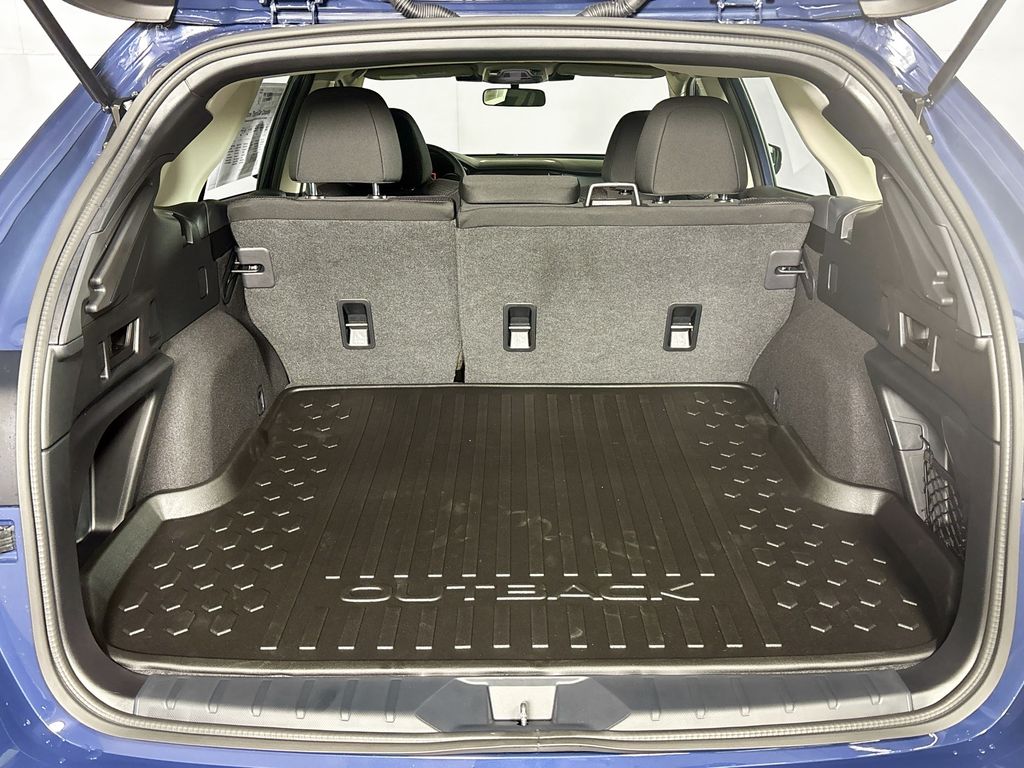 2025 Subaru Outback 2.5i