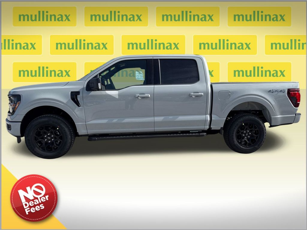 New 2026 White Ford XLT image 2