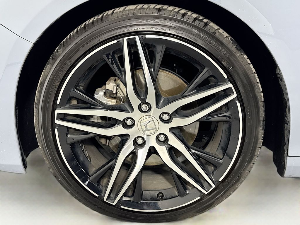 Used Car 2022 Honda Accord  Touring 2.0t For Sale Under $25,000 In Austin, Texas