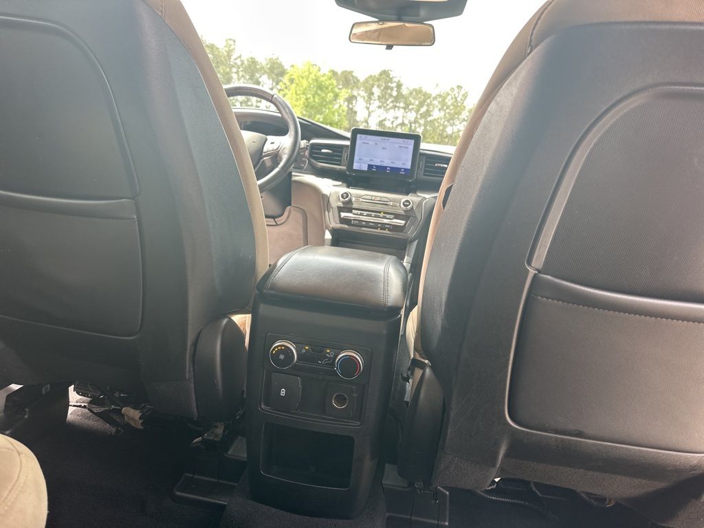 2020 Agate Black Metallic Ford Explorer XLT RWD SUV