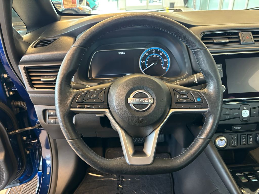 2024 Nissan Leaf SV Plus