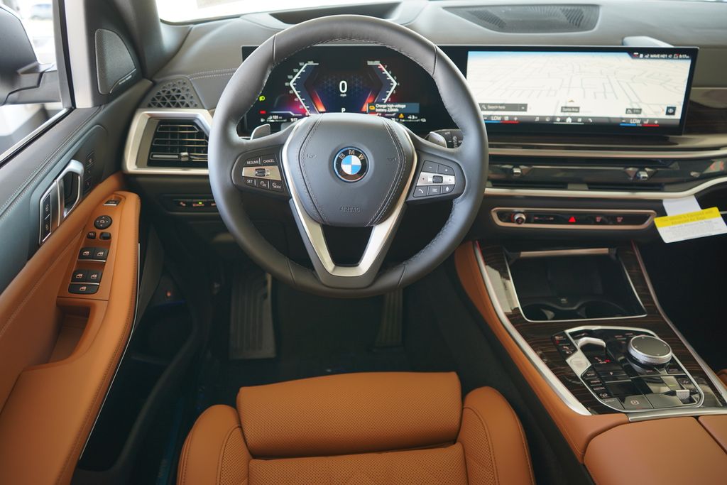 Thumbnail: 2026 BMW X5 - 17