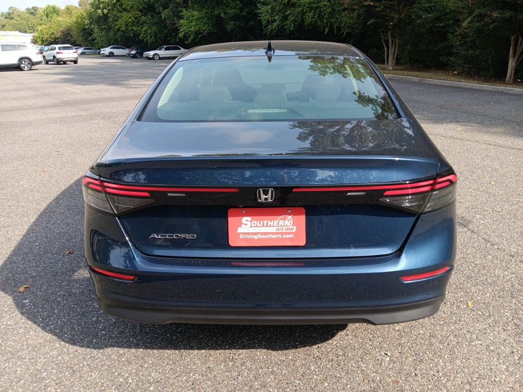 2023 Honda Accord EX 8