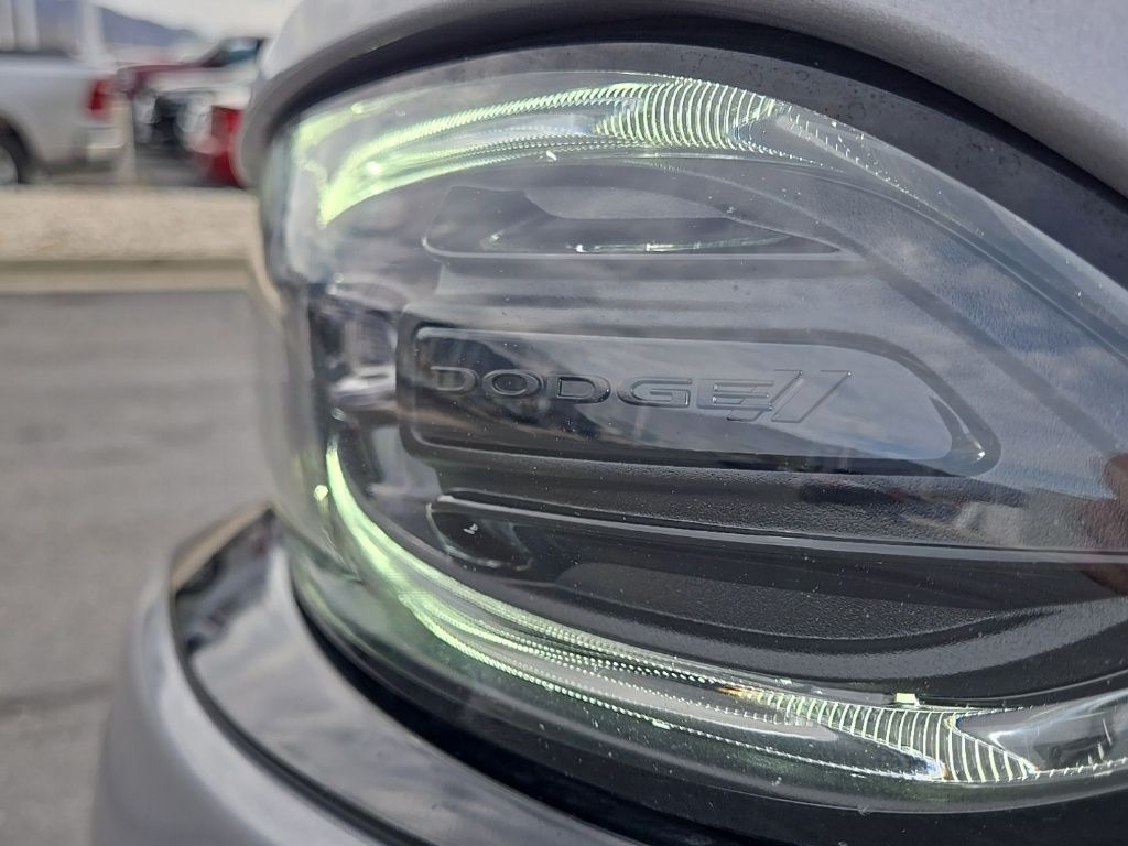 Used 2018 Silver Dodge R/T image 10