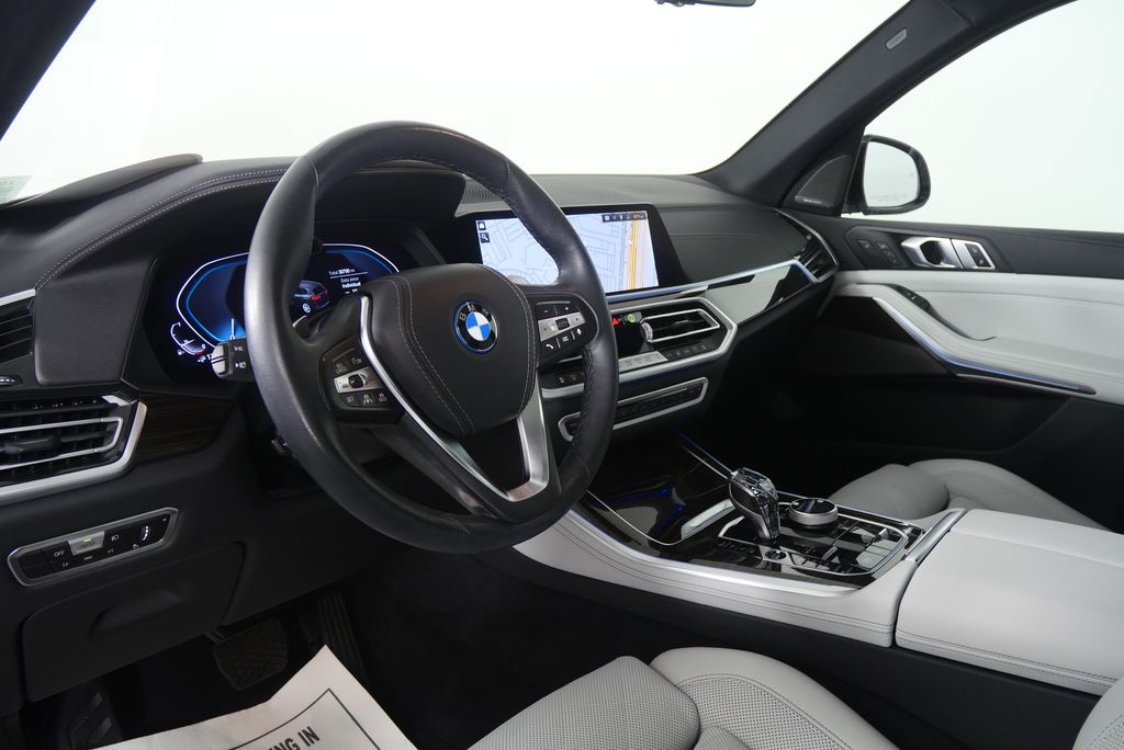 Thumbnail: 2023 BMW X5 - 13