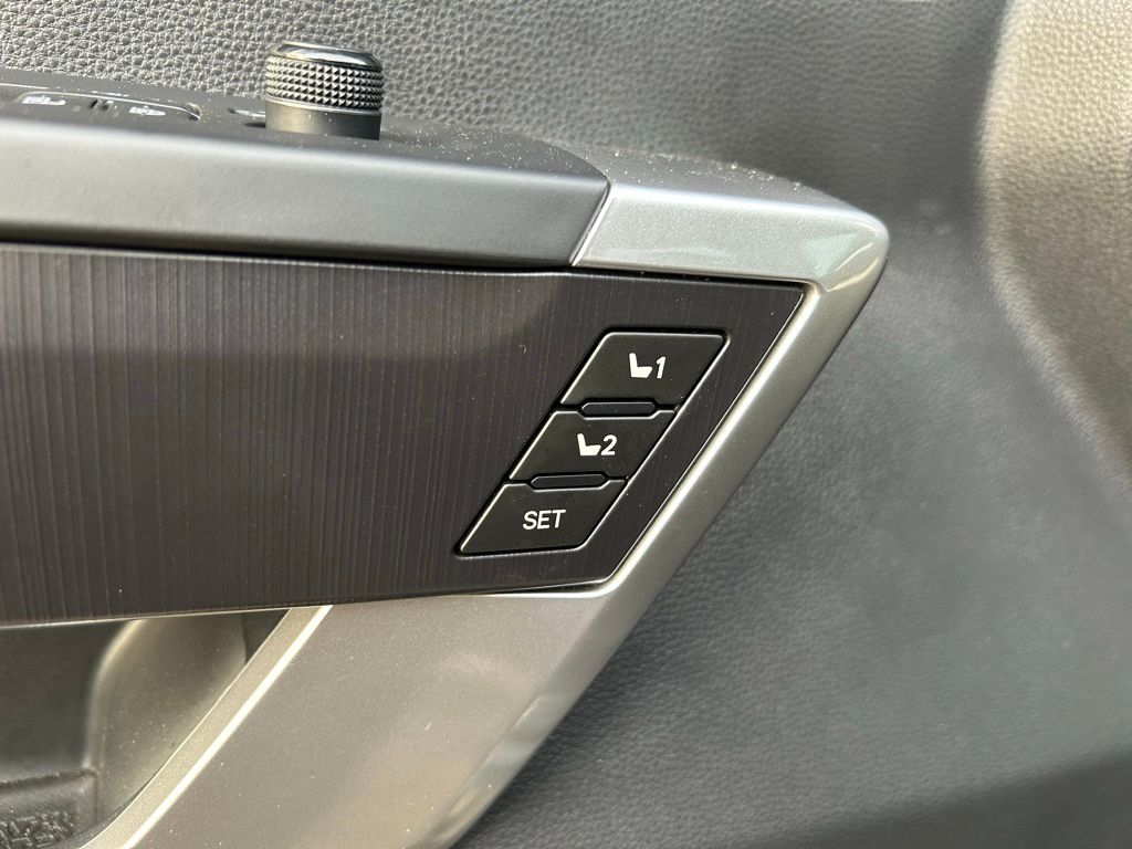 2023 Toyota Tundra Platinum 18