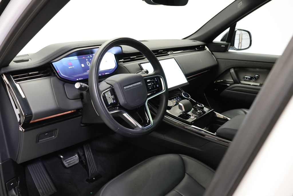 Thumbnail: 2023 Land Rover Range Rover Sport - 28