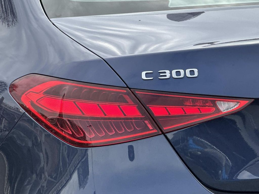 Thumbnail: 2025 Mercedes-Benz C-Class - 12