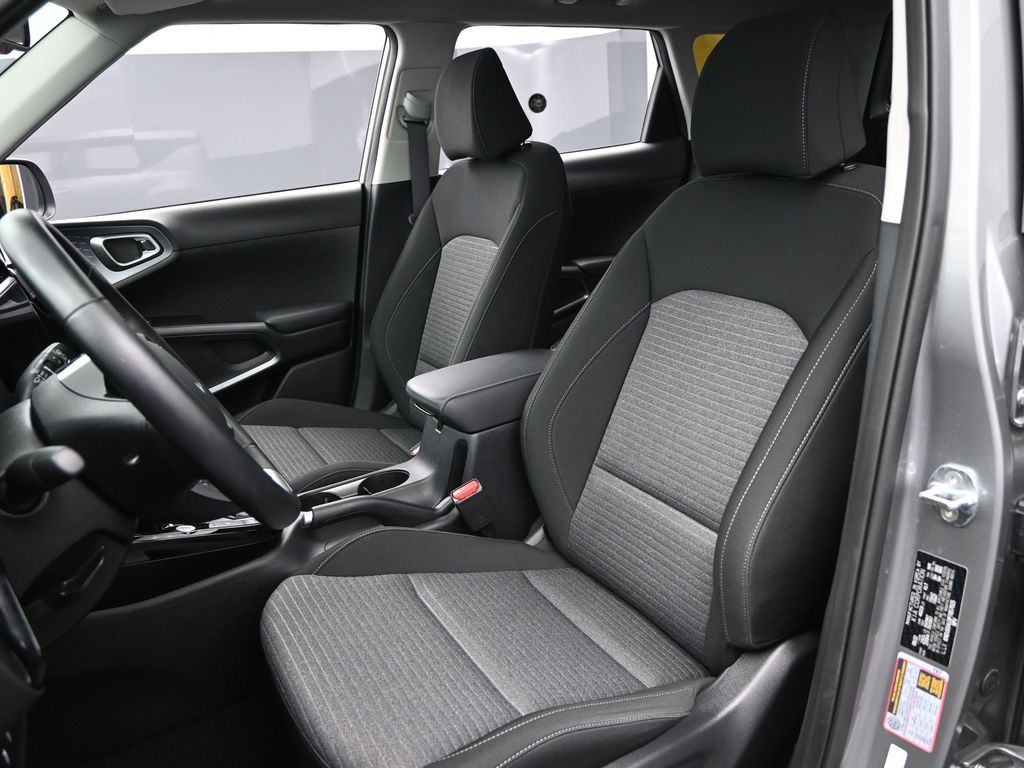 2023 Kia Soul EX