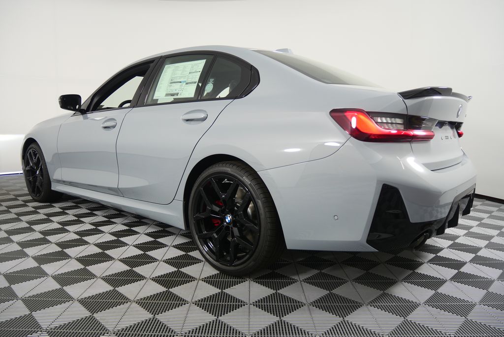 Thumbnail: 2025 BMW 3 Series - 5