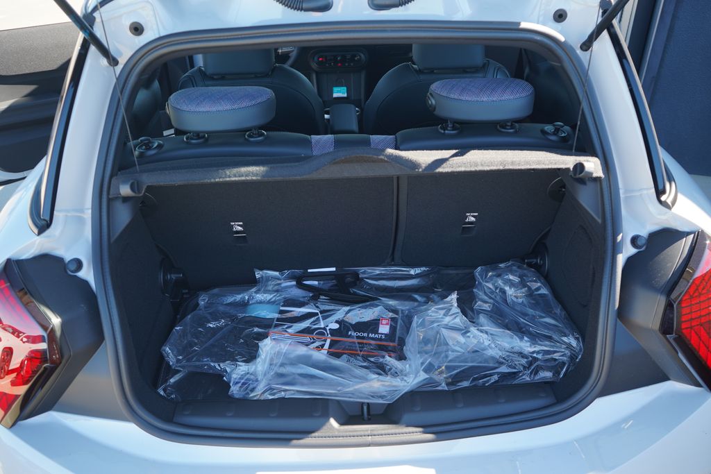 Thumbnail: 2026 MINI Cooper - 11