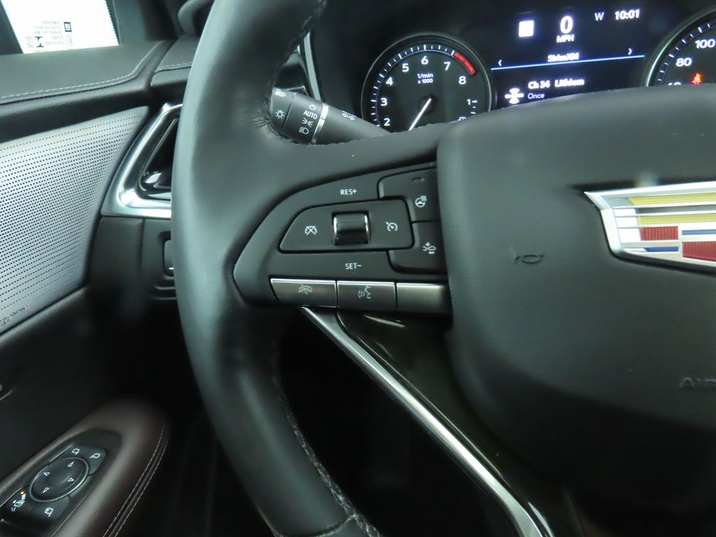 Thumbnail: 2020 Cadillac XT6 - 11