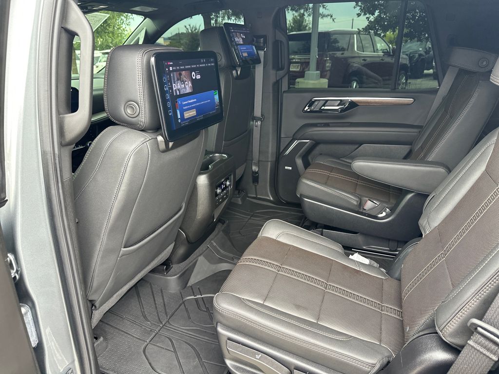 Used 2025 Gray Chevrolet High Country image 33
