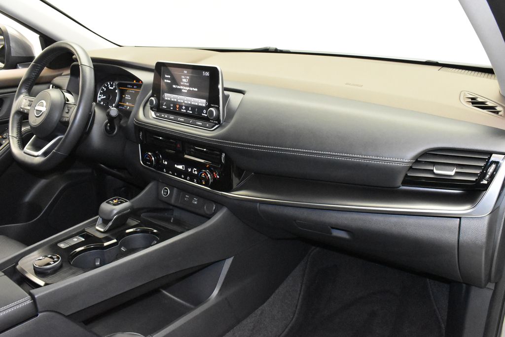 2022 Nissan Rogue SV 25