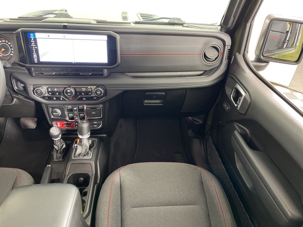 2024 Jeep Wrangler Rubicon 17