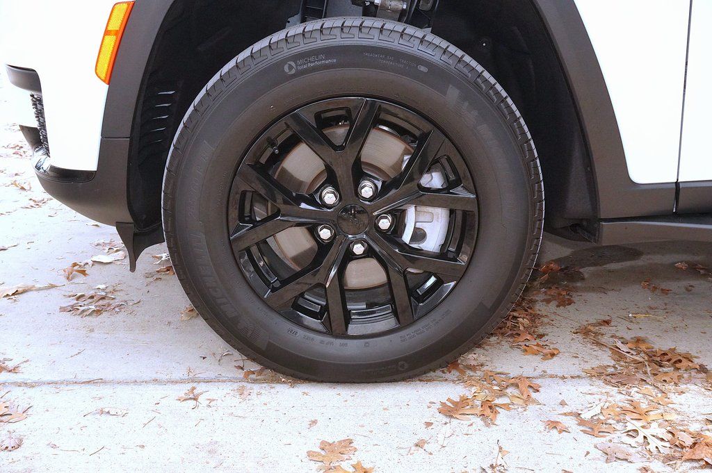 Used Car 2024 Jeep Grand Cherokee L  Altitude X For Sale Under $35,000 In Weatherford, Texas