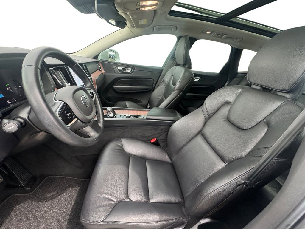 Used Car 2023 Volvo Xc60 Recharge Plug-in Hybrid  T8 Plus Bright Theme For Sale Under $40,000 In Round Rock, Texas