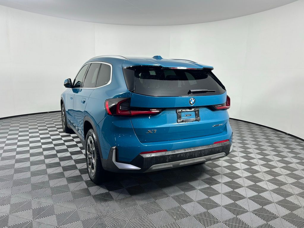 Thumbnail: 2023 BMW X1 - 7