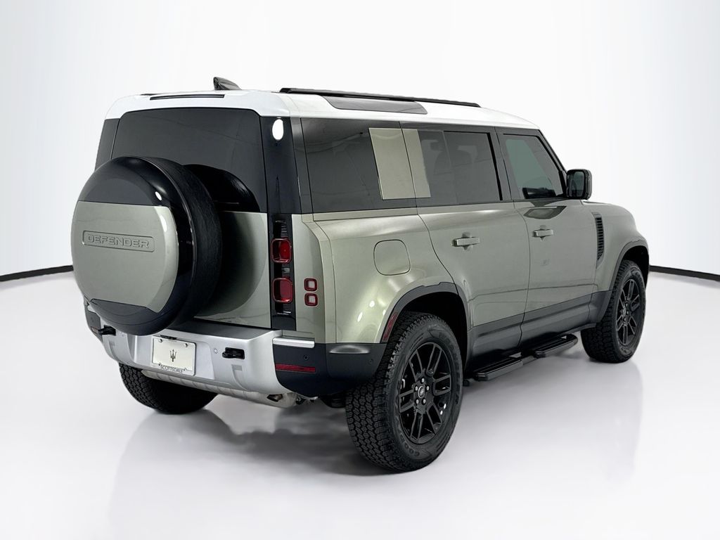Thumbnail: 2025 Land Rover Defender - 5