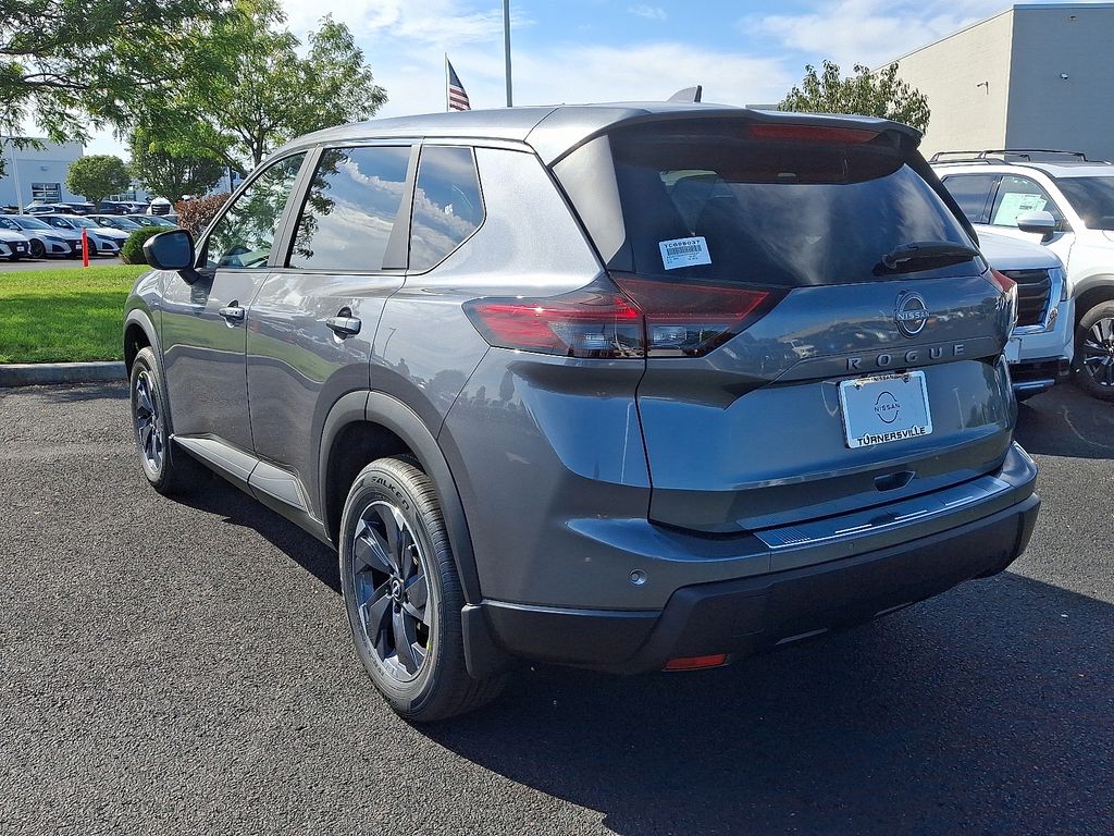 Thumbnail: 2026 Nissan Rogue - 3